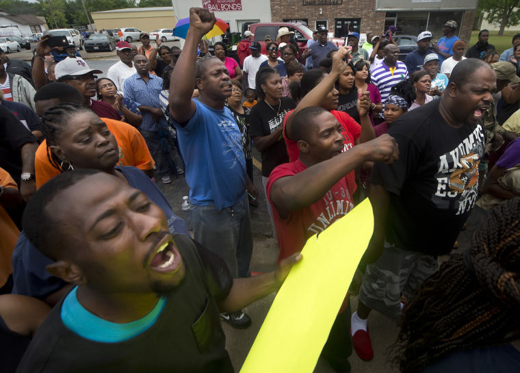 Hearne protesters call for officer's resignation News