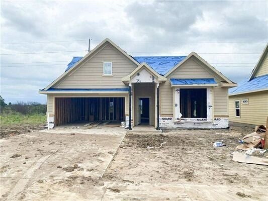 3 Bedroom Home in Bryan - $296,000