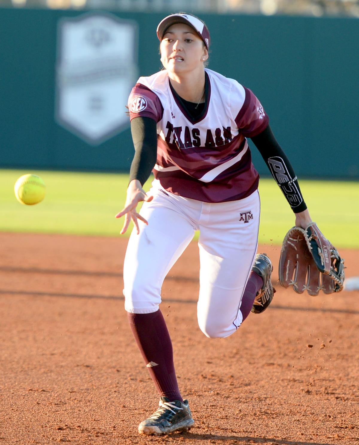 Oregon vs. Texas A&M Softball | Gallery | theeagle.com