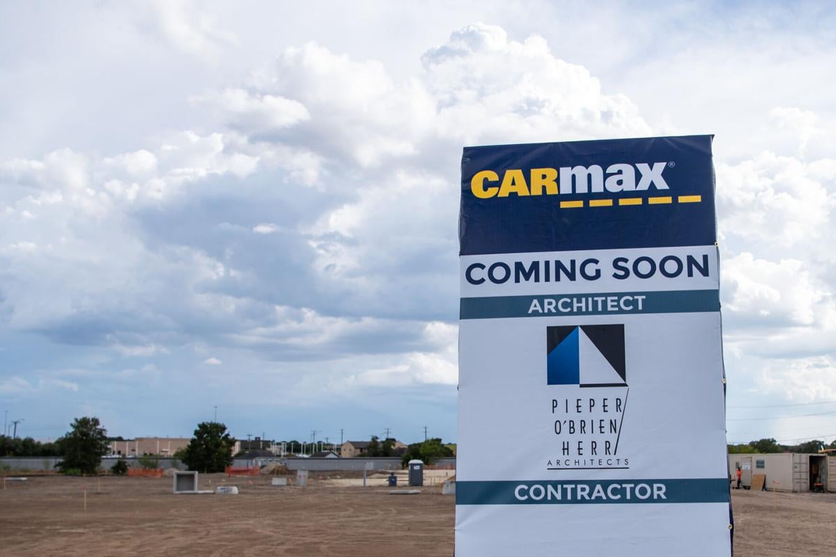 CarMax building dealership on Texas 6 in College Station