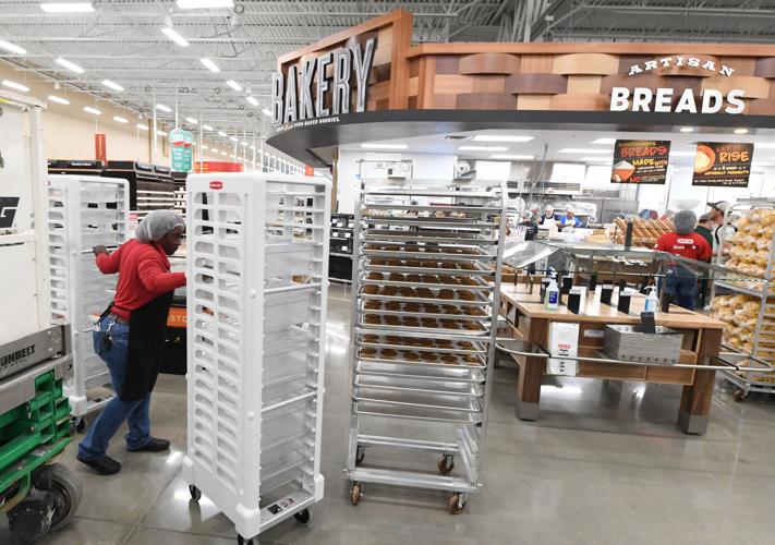 Thumbs up if you get your Gig 'em Gear at #heb Jones crossing