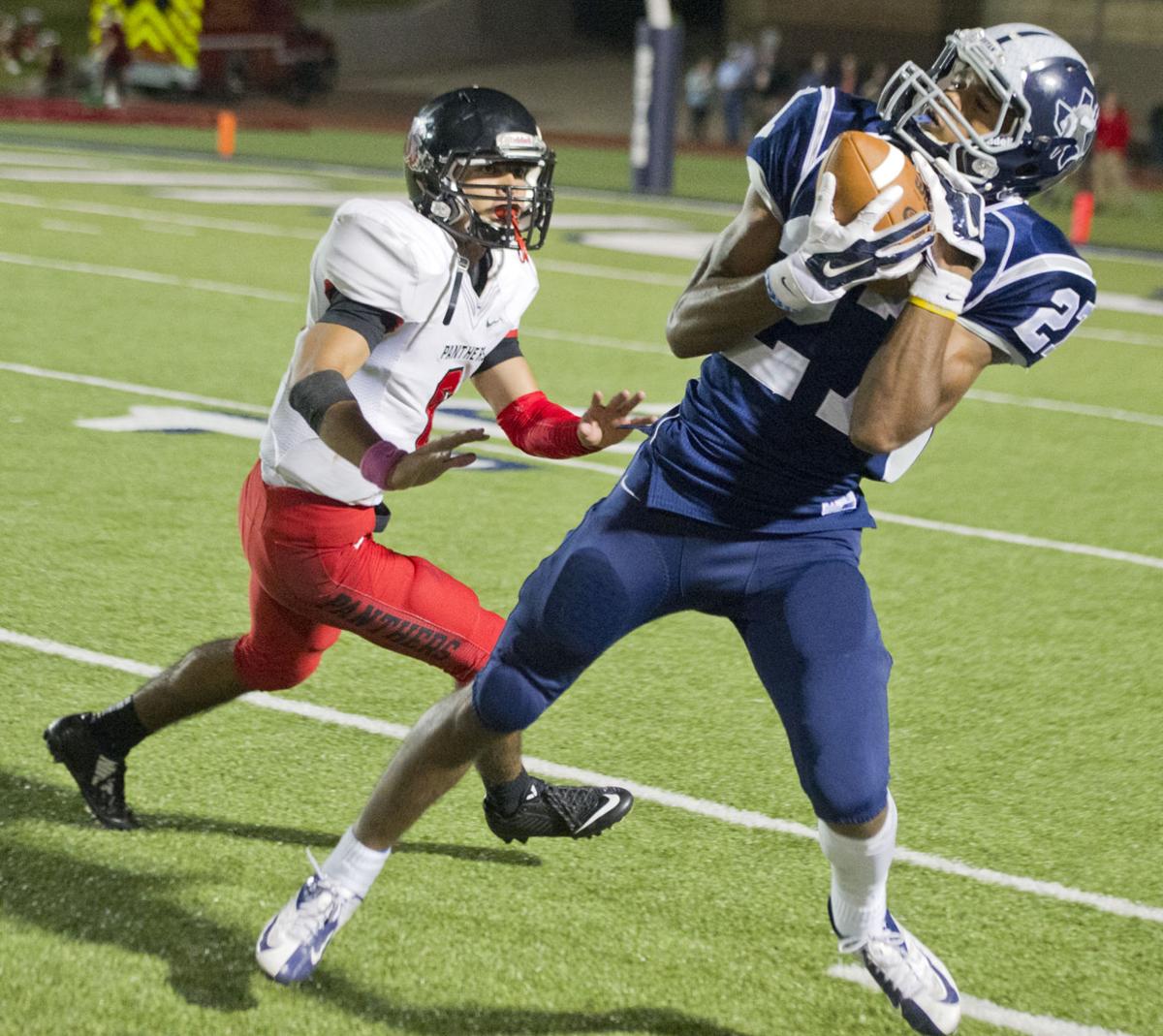 Bryan Beats Caney Creek To Clinch Playoff Berth Football