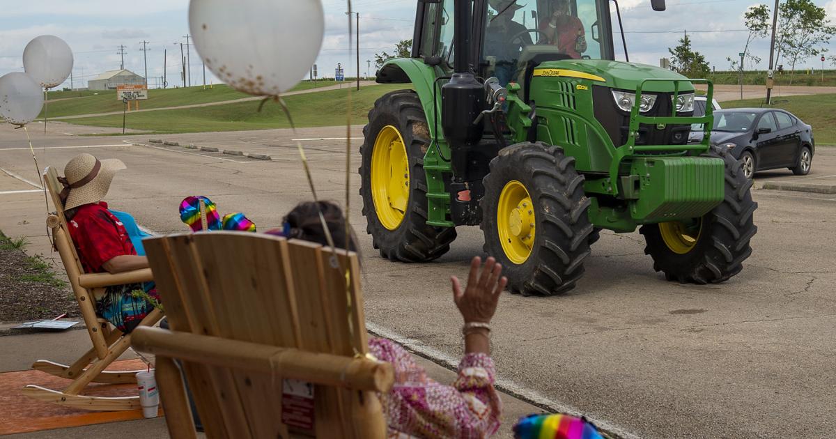 Gallery Caldwell ISD parade for retiring educators
