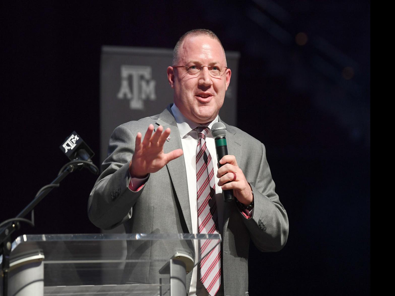 Williams Hustling To Get Texas A M Men S Basketball Program In