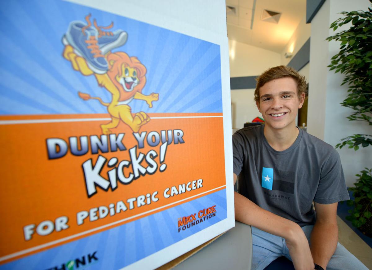 Dunk your kicks