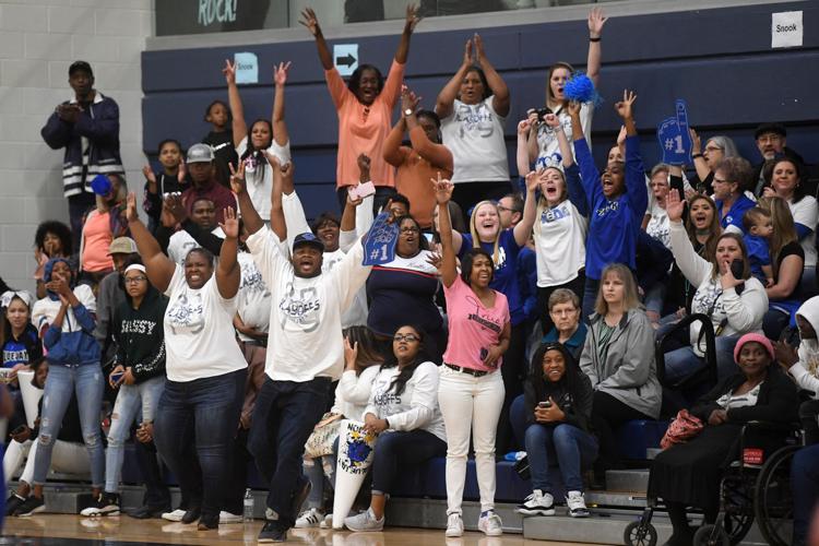 Hearne boys basketball team edges Snook on lastsecond shot