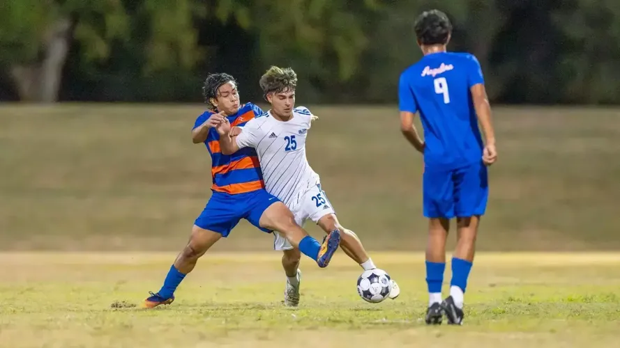 No. 10 Blinn comes up short against No. 4 Tyler in Region 14 opener
