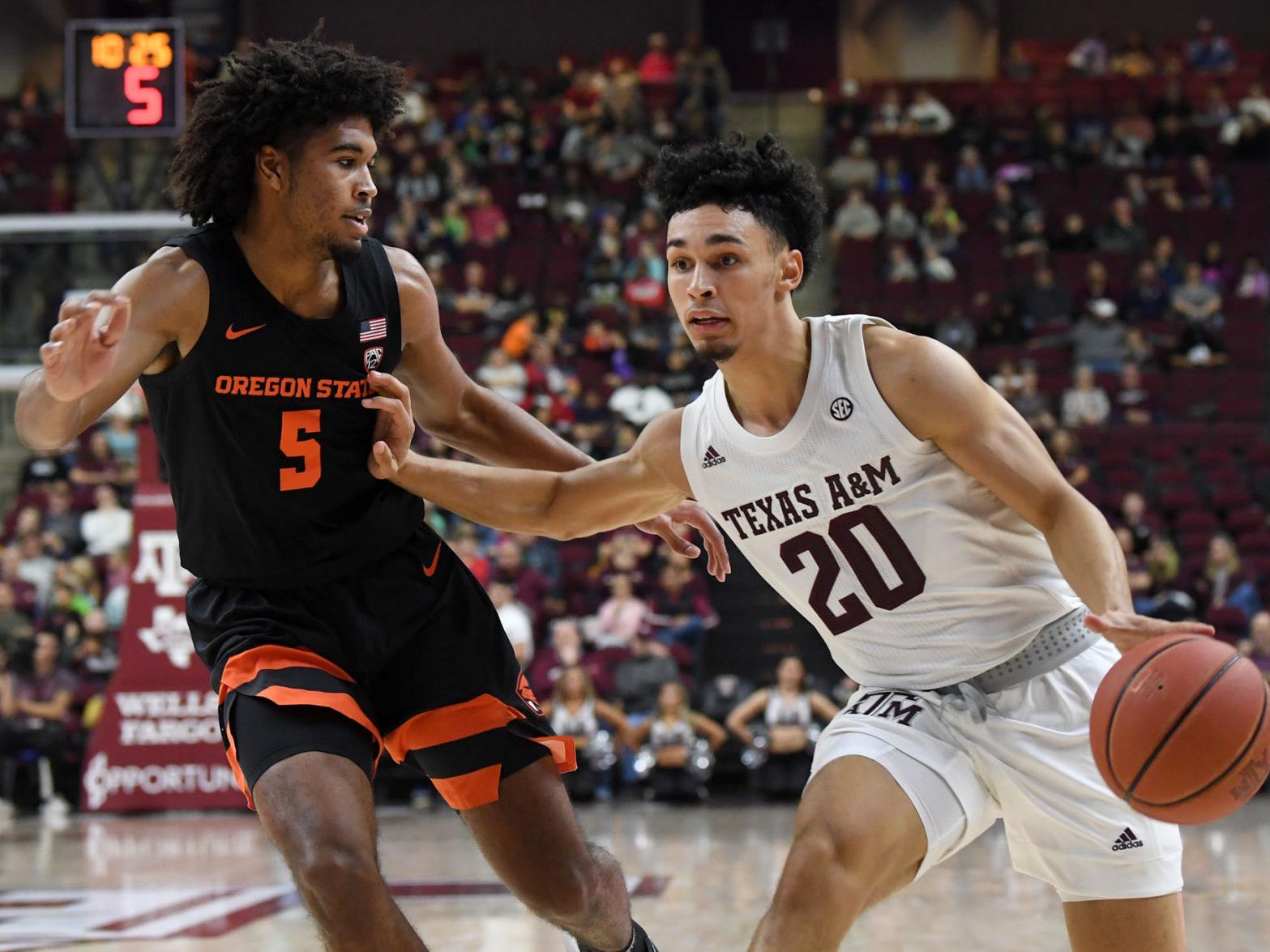 Texas A M Guard Gordon Credits Perry Family For Helping Him Add Maturity To Athletic Ability Sports News Theeagle Com
