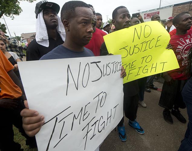 Hearne residents gather for peaceful protest outside police department