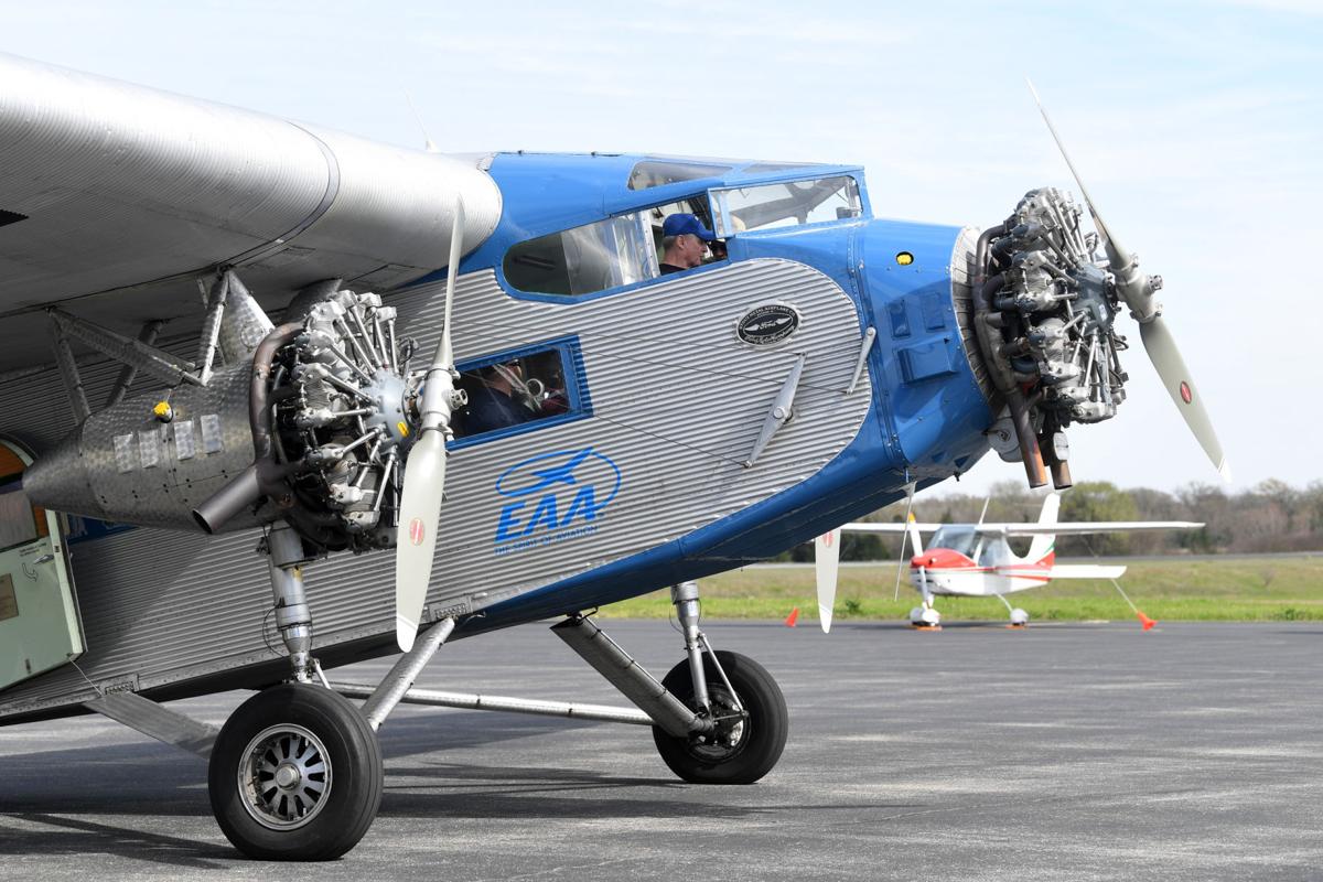 Ford tri motor