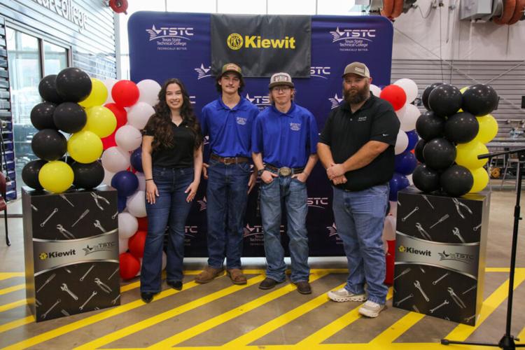 The TSTC Foundation receives gift for Diesel Equipment students
