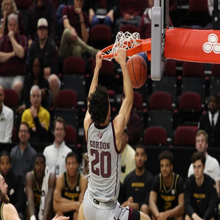Texas A M Men S Basketball Team Uses Power Game To Beat Missouri