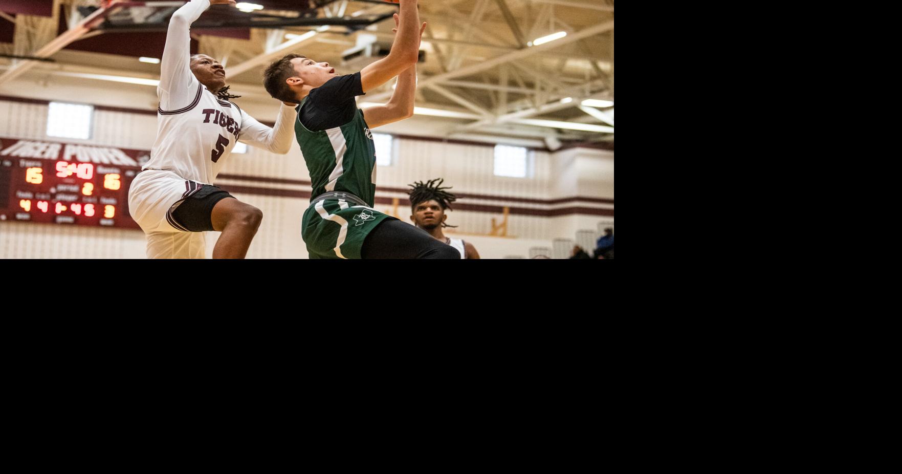 Rudder boys basketball team bests A&M Consolidated 68-58 for first ...