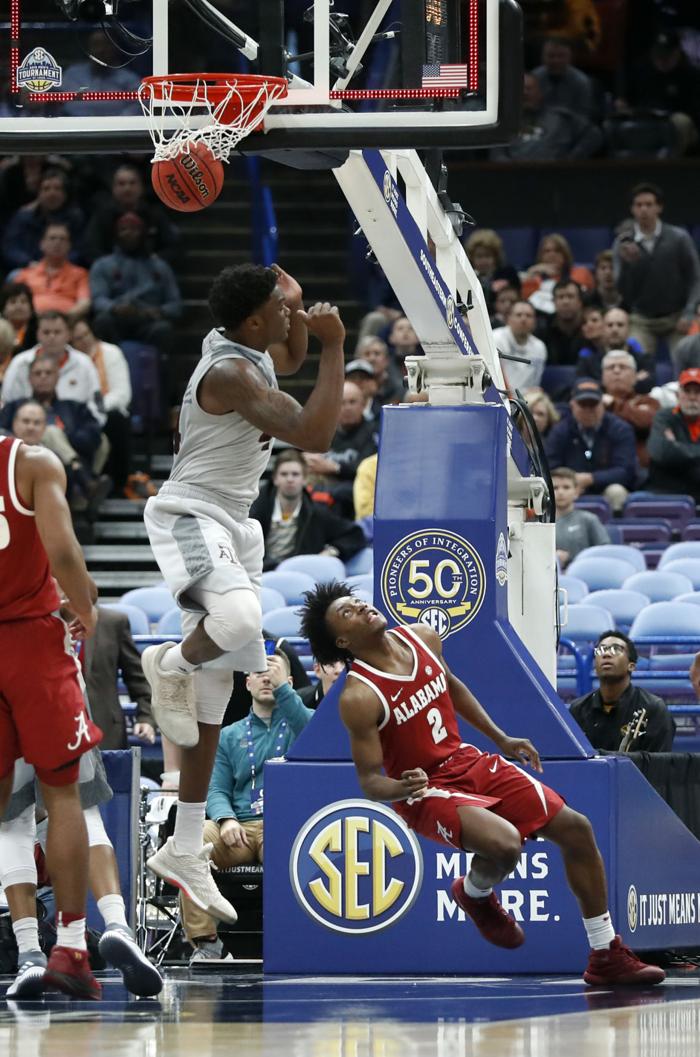 Aggie Men S Basketball Team Suffers Dramatic Knockout At Sec