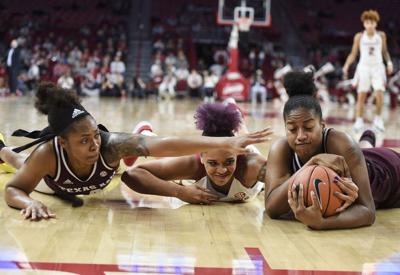 No 11 Texas A M Women S Basketball Team Beats No 20 Arkansas In