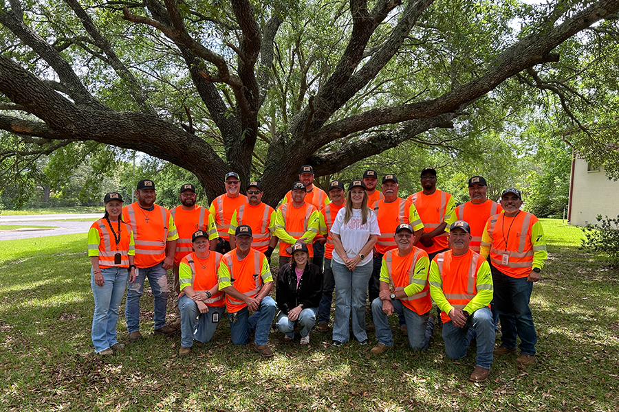 Maintenance crews recognized for going decades without injury