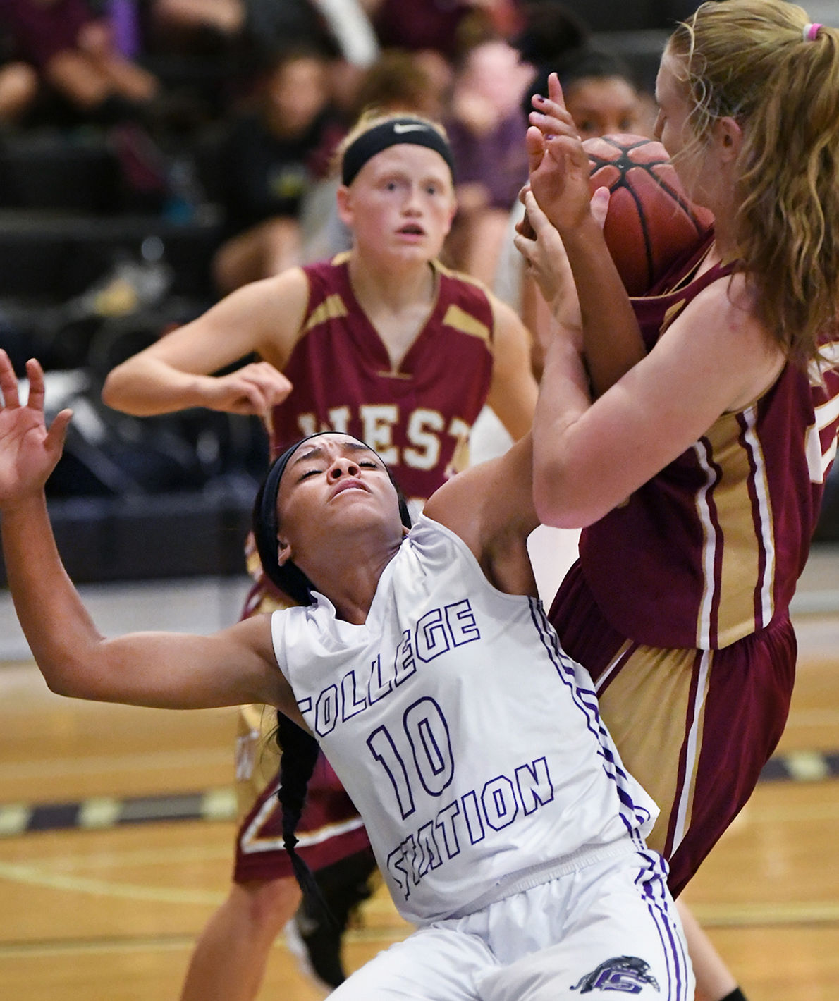 College Station girls basketball team loses to Magnolia West Brazos
