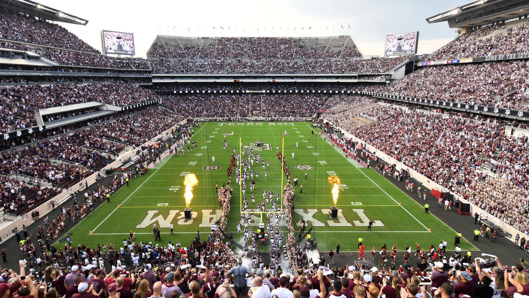 Texas A M Football Assistants Lean On Prior Experience Amid Season