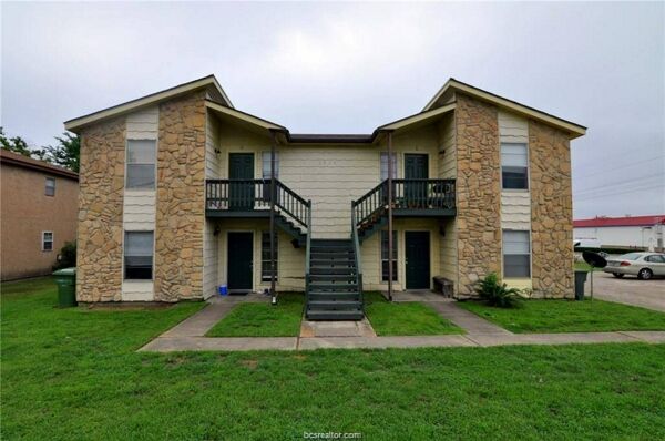 2 Bedroom Home in Bryan - $750