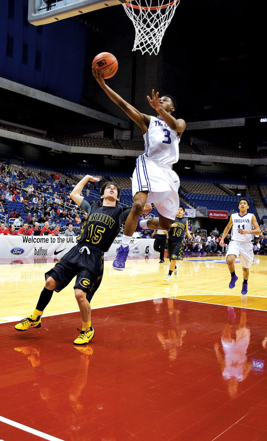 Calvert Boys Basketball Team Loses To Grady At State Brazos