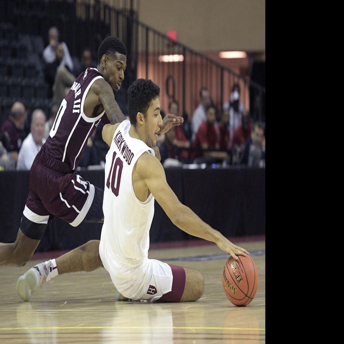 Texas A M Men S Basketball Team Loses To Harvard At Orlando