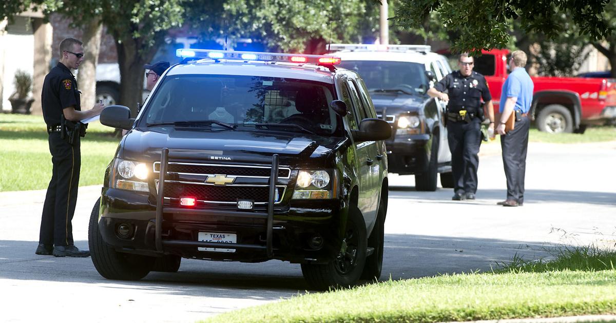 College Station police investigate shooting, burglary on Wildrye Drive