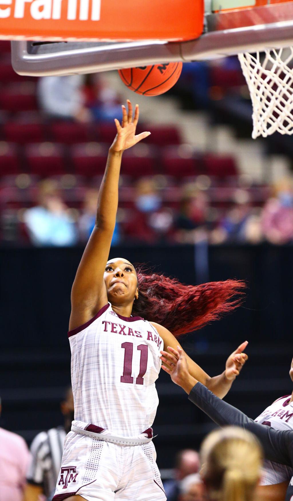 No 7 Texas A M Women S Basketball Team Slides By No 16 Arkansas With Jordan Nixon S Late Layup Sports News Theeagle Com