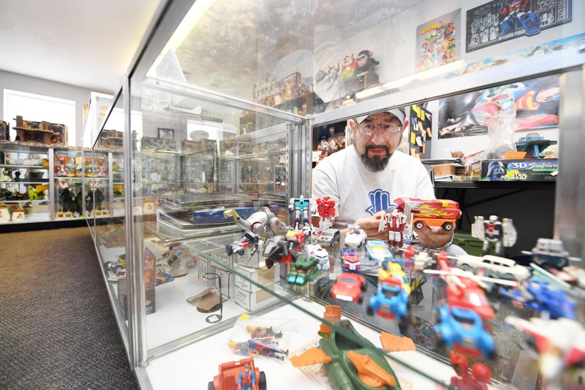 Vintage Games And Collectibles Fill Nerdvana An Arcade In