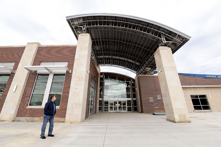 Larry J Ringer Library In College Station Reopening Monday After Large Scale Renovation Local News Theeagle Com
