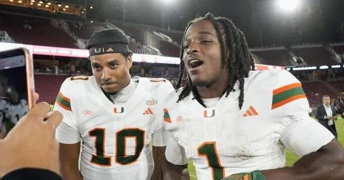 Way too early Heisman Trophy odds; SEC softball schedule rumblings; Green scholarship update
