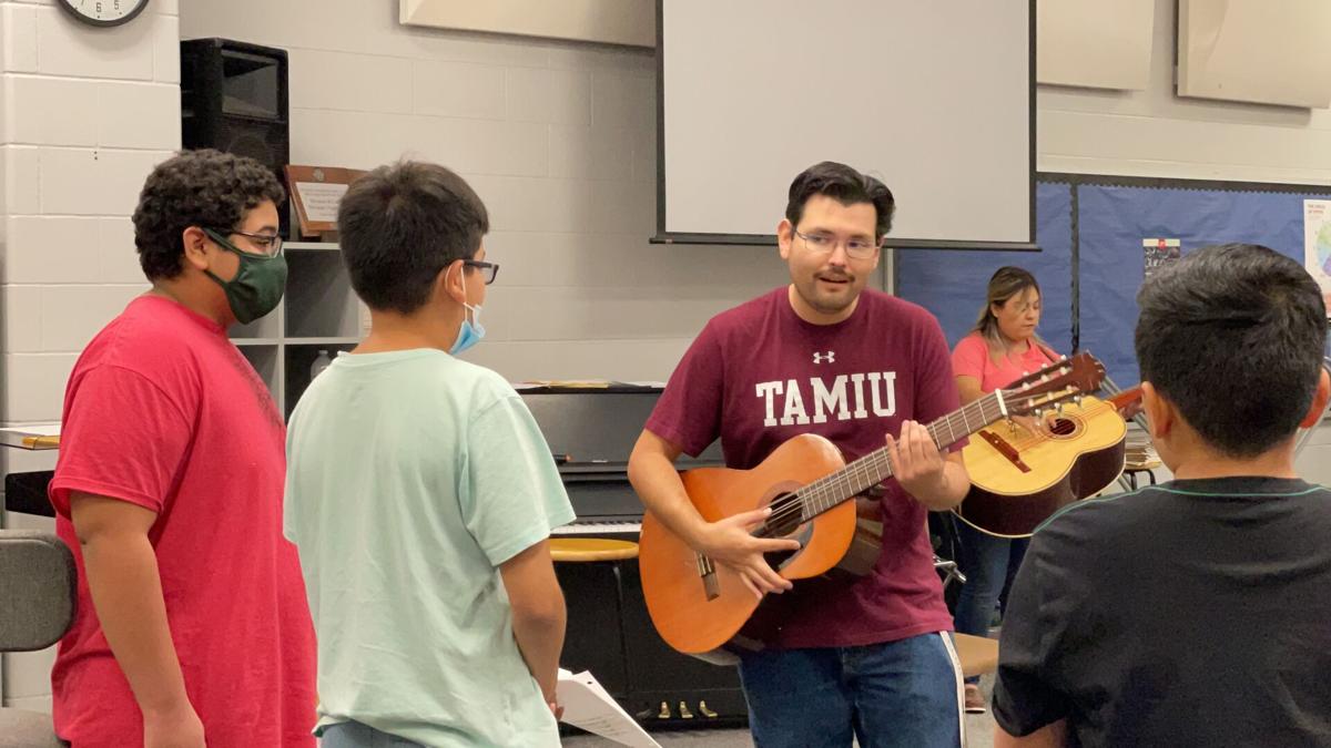 Bryan Isd Hosts Middle School Mariachi Summer Camp As Program Expands Education Theeagle Com