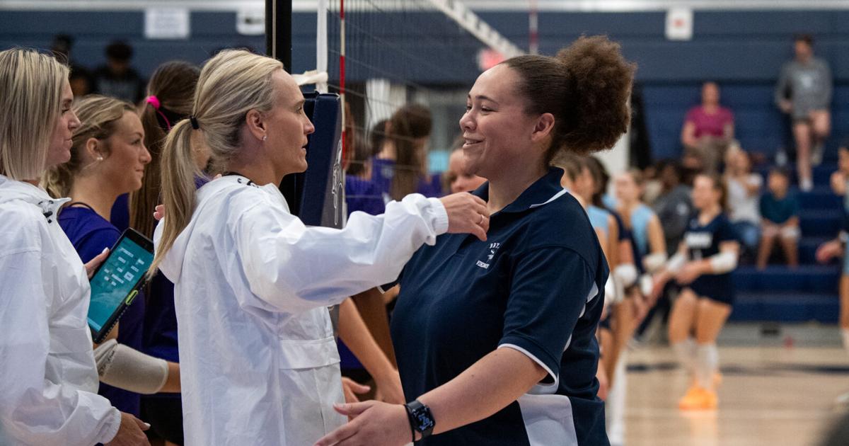 081926-bcs-sports-HSVolleyball-009.JPG