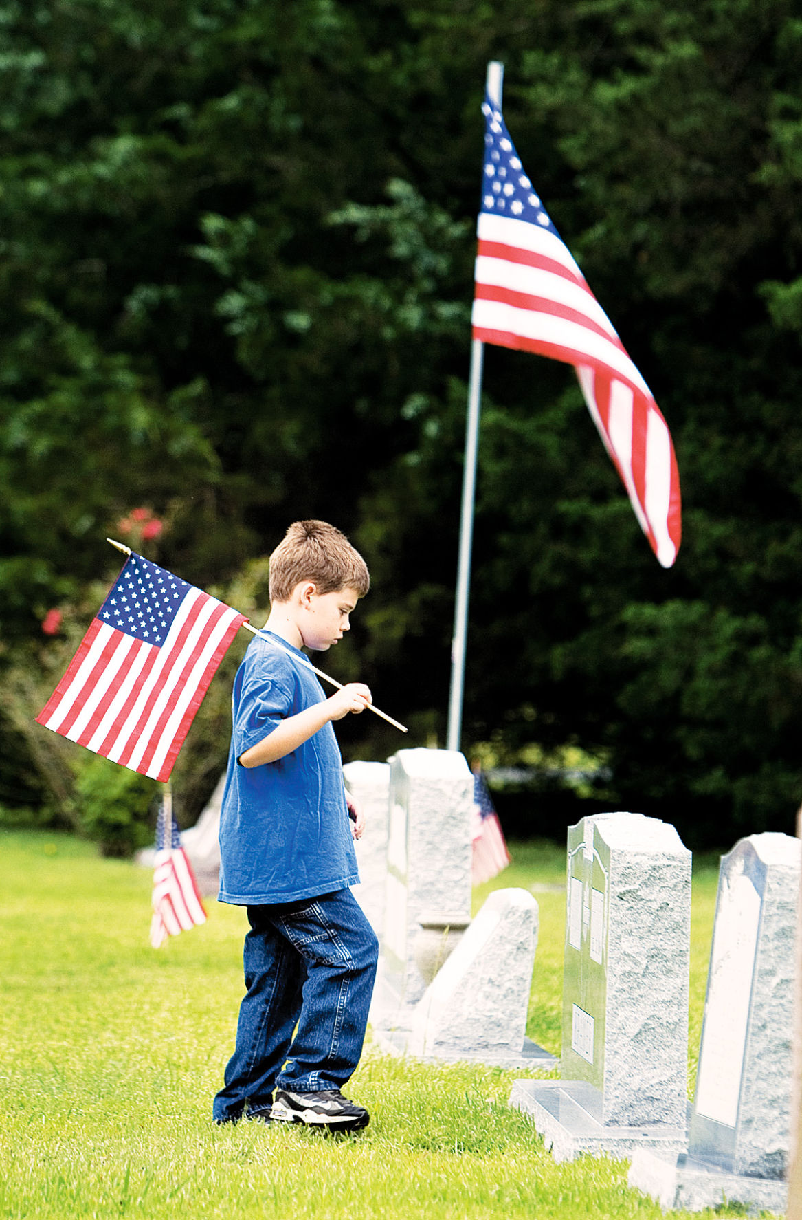 Groups To Place Flags On Graves In Honor Of Veterans Day - 