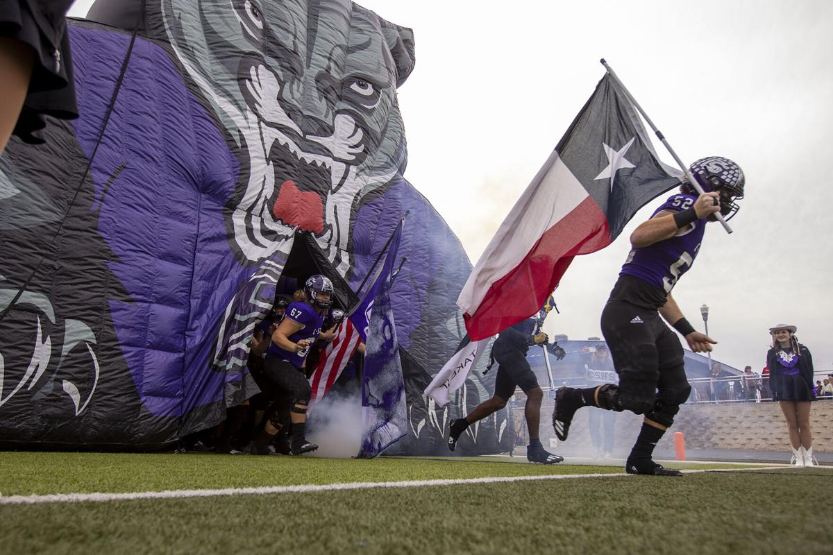 CS football two LEDE PHOTO