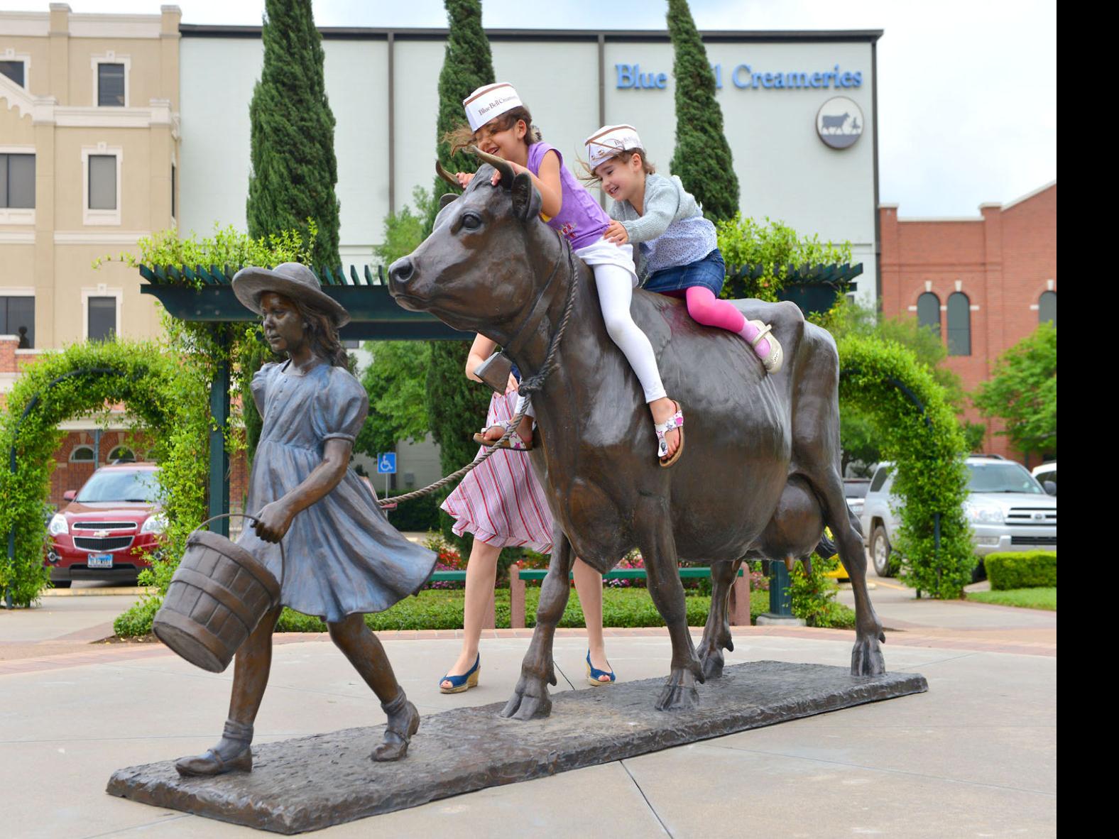 Brenham Residents Rally Behind Blue Bell After Company S First