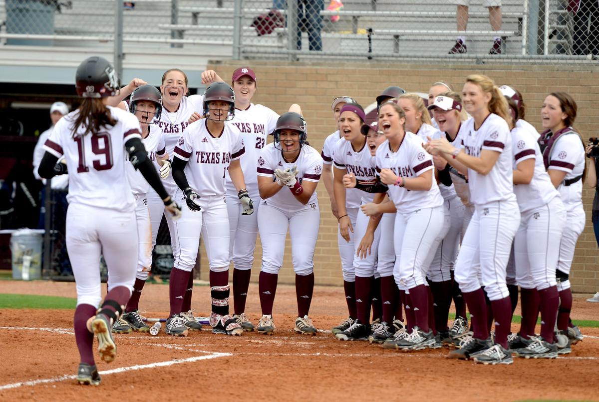 No. 23 Texas A&M softball team sweeps first two home games of 2015