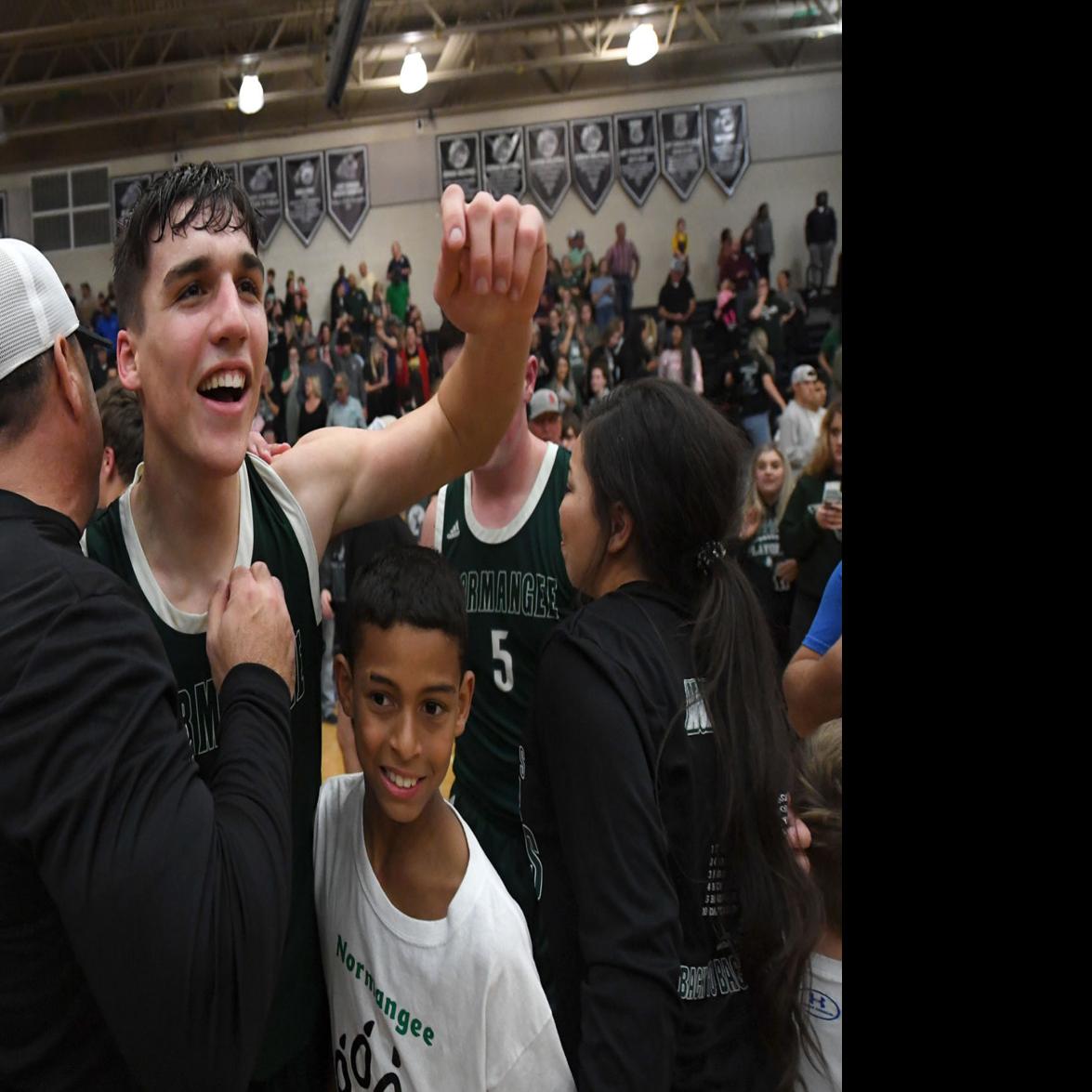 Normangee S Yellott Calvert S Thomas Earn All State Basketball