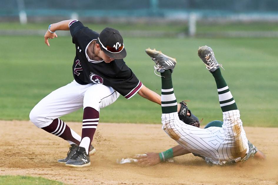 A&M Consolidated tops Rudder, claims final playoff berth