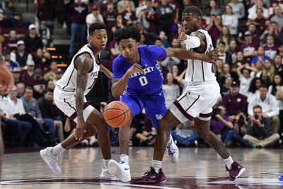 Texas A M Men S Basketball Team Pushes No 8 Kentucky In Second
