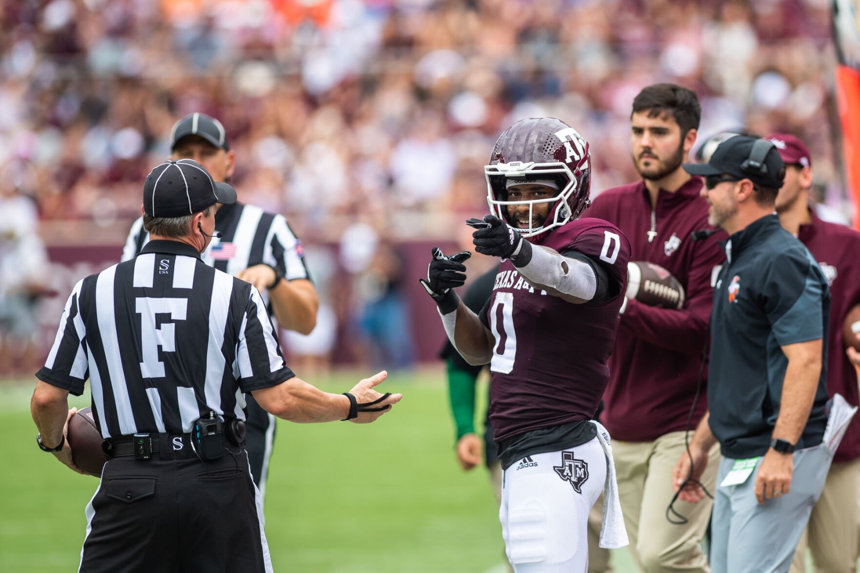 Texas A&M WR Ainias Smith's Family Has Trust In New OC Bobby Petrino ...