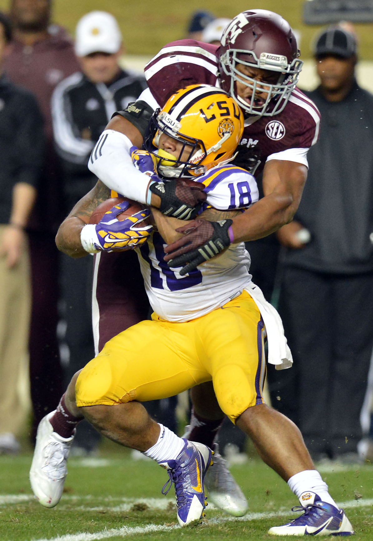 LSU holds off late Texas A&M charge for Thanksgiving win ...
