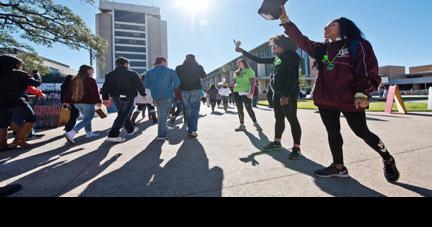 Texas A&M's annual Aggies CAN food drive begins - Vimarsana News