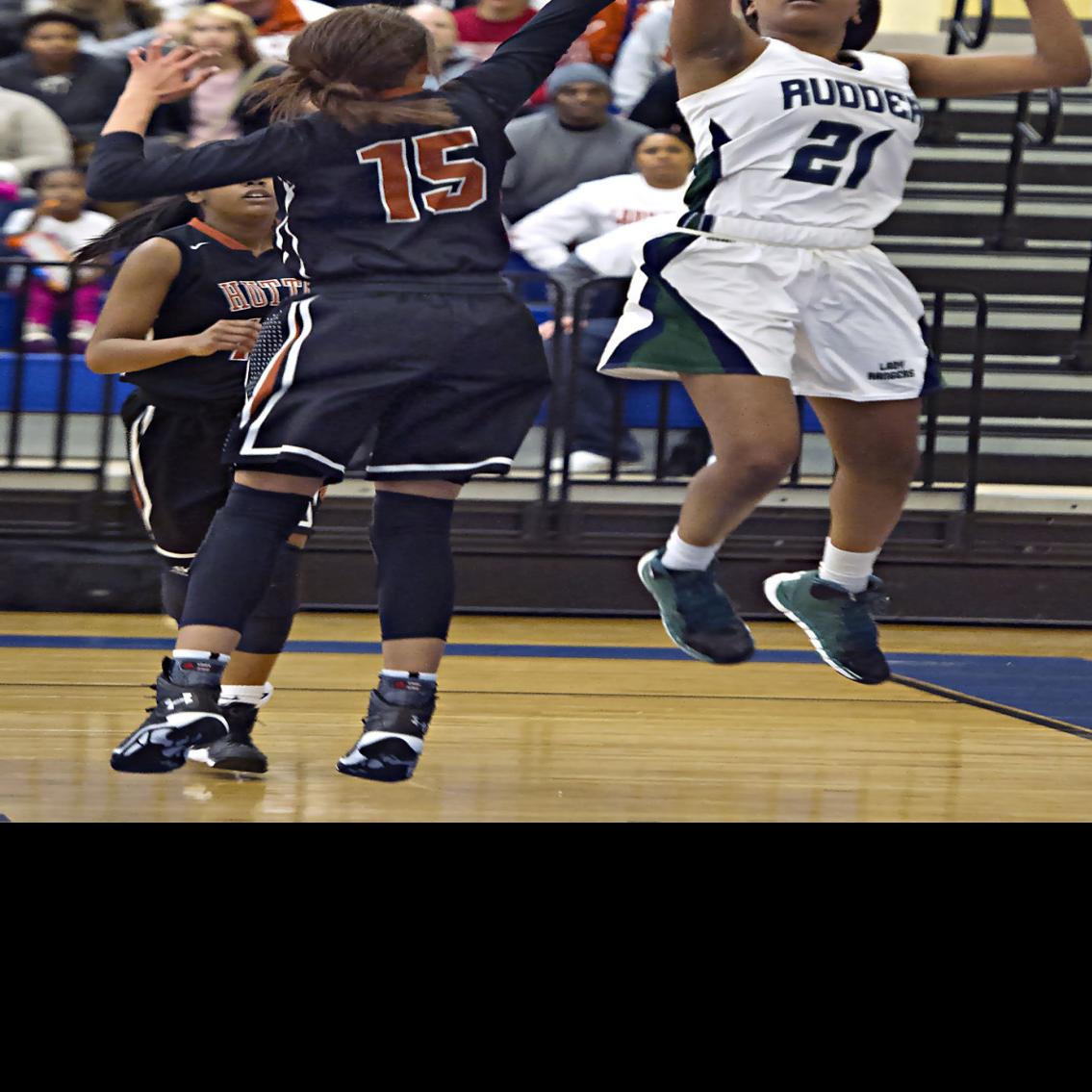 Rudder Girls Basketball Team Advances To Regional Tournament