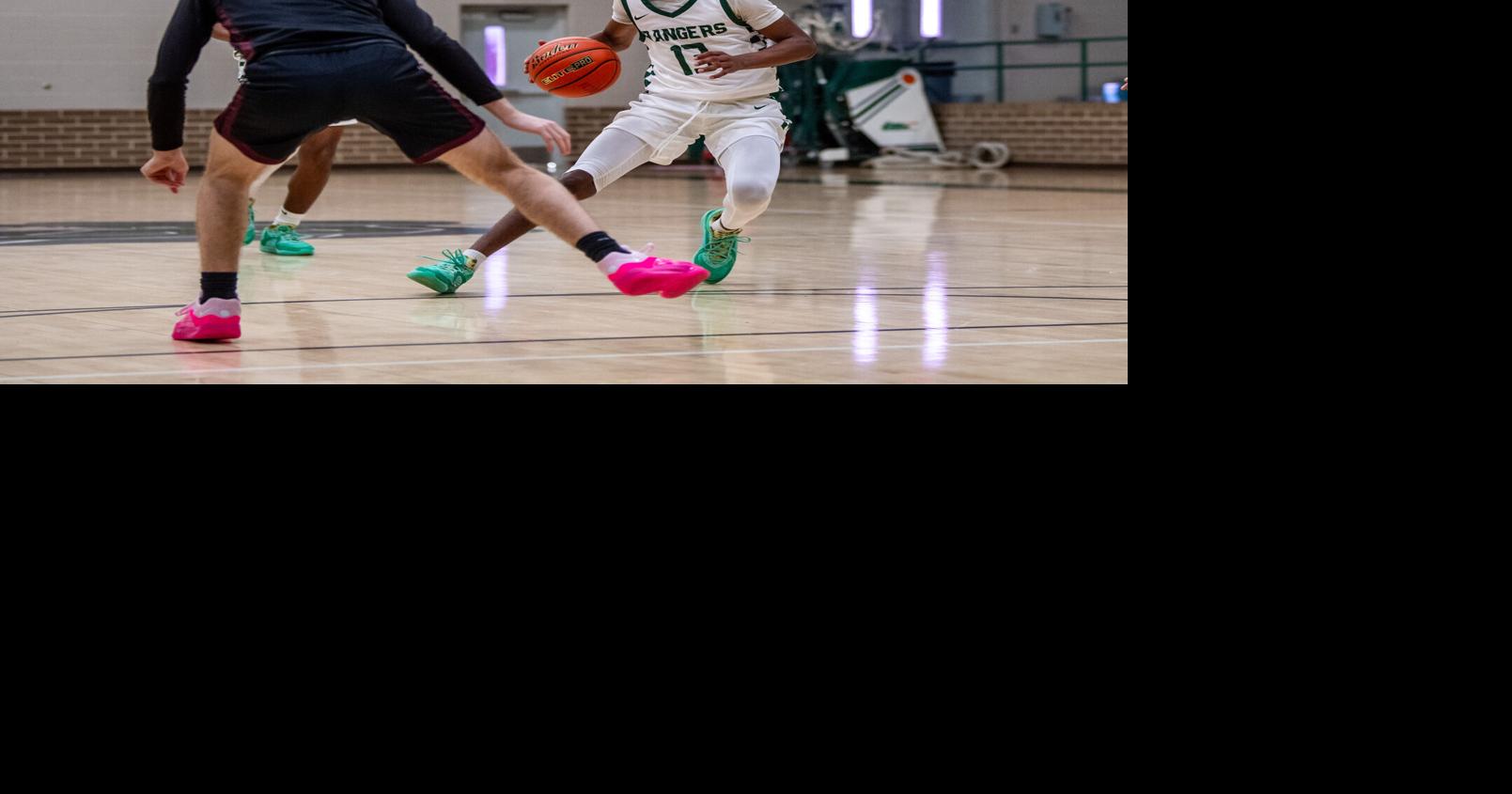 Rudder boys basketball team opens season with 45-41 win over Waller
