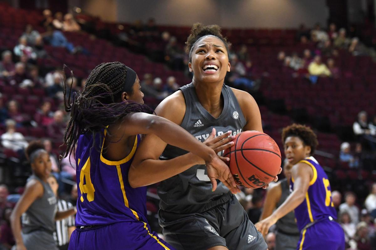 Texas A M Women S Basketball Team Gives Its Bench Some Work In Win