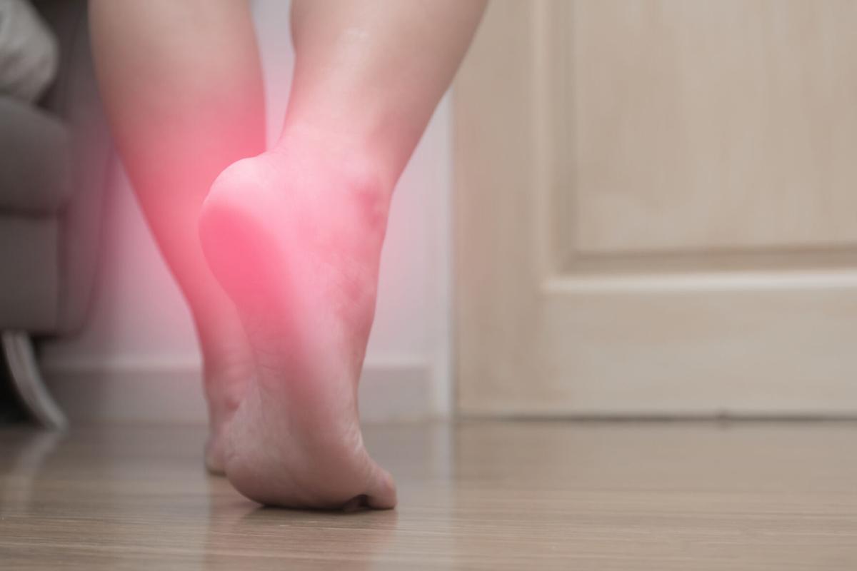 medicine-cabinet-plantar-fasciitis-20200729