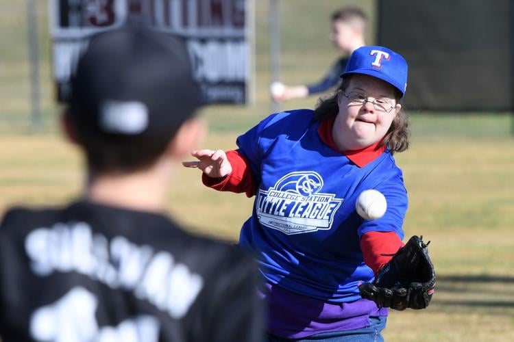 The Little League Classic was great and should be an annual occurrence 