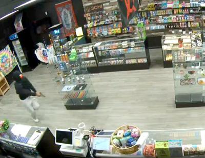 Angleton police seeking vape store armed robbers | News | thefacts.com