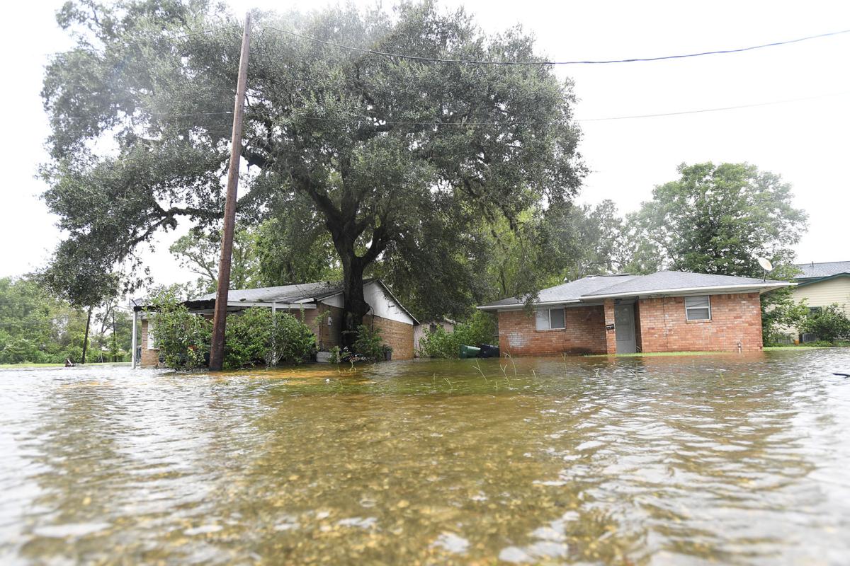 Columbia Lakes flooding 'imminent'; evacuation routes taking on water (7 pm. update