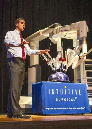 Professor delivers robotics workshop at Brazos County school